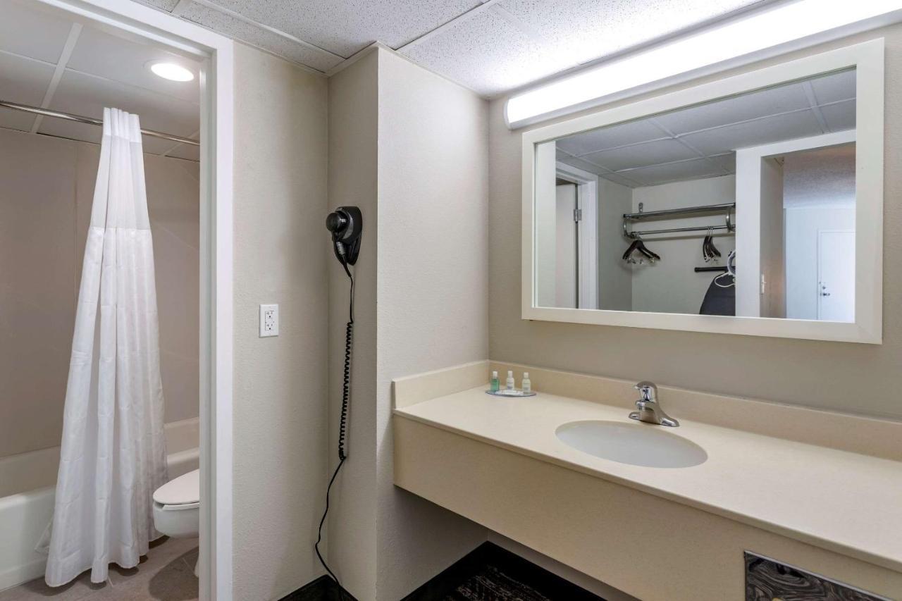 Clarion Inn Sheffield Muscle Shoals Екстериор снимка